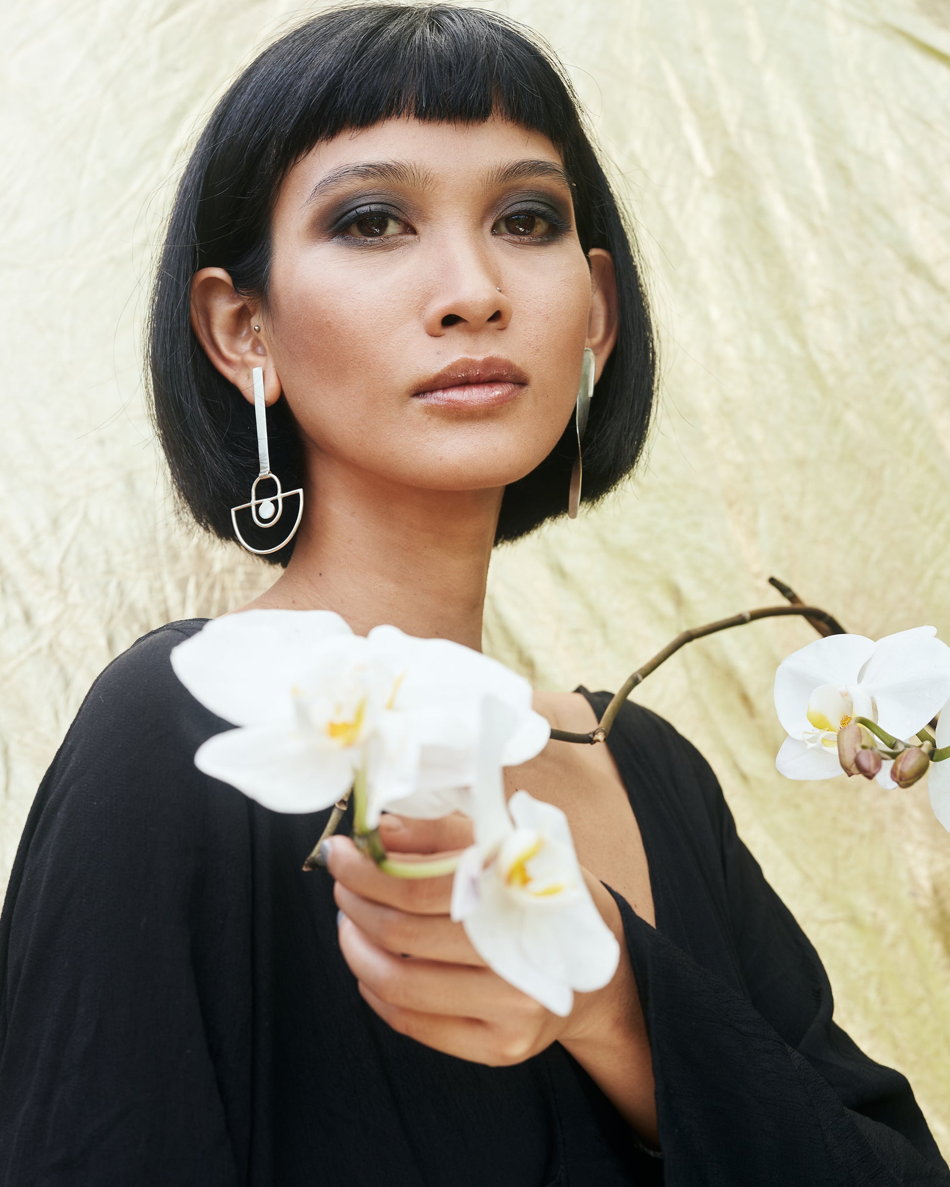 Beauty_shots_of_Sasri_wearing_W&M_Earrings_Silver